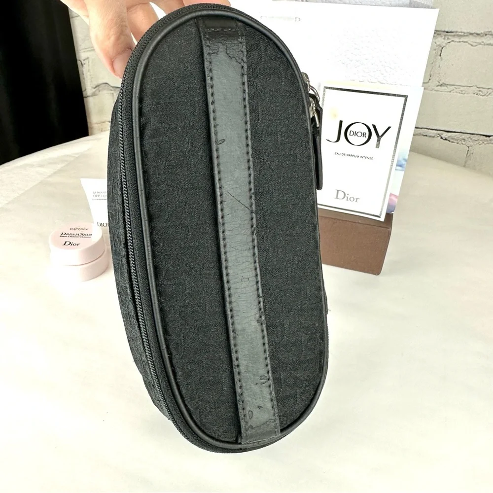 Dior Trotter luxury canvas cosmetic case  or makeup bag with extras. - Picture 5 of 13